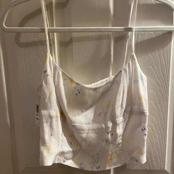 Aritzia Basel top size small with tags - Picture 3 of 5